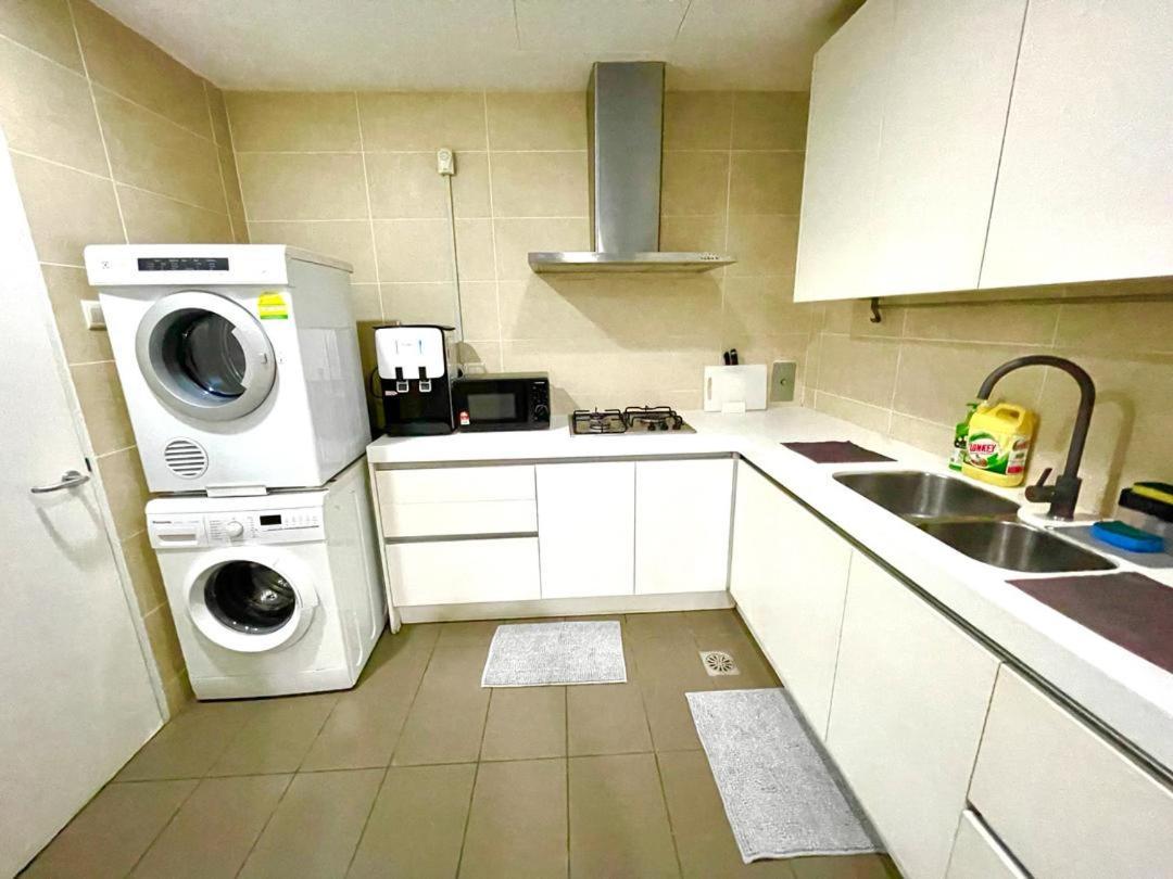 1 Min To Klcc Twin Tower Appartement Kuala Lumpur Buitenkant foto