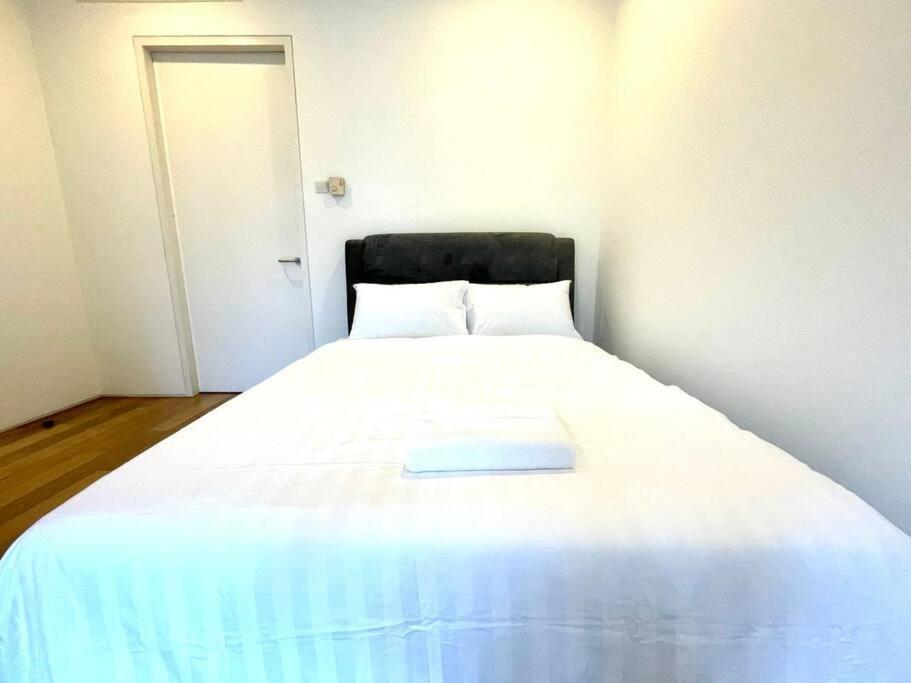 1 Min To Klcc Twin Tower Appartement Kuala Lumpur Buitenkant foto