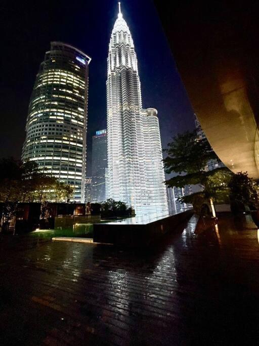 1 Min To Klcc Twin Tower Appartement Kuala Lumpur Buitenkant foto