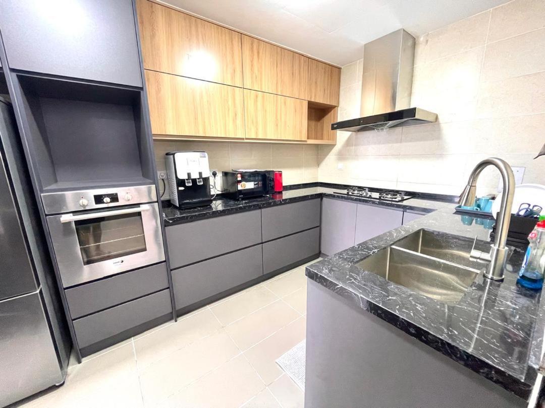 1 Min To Klcc Twin Tower Appartement Kuala Lumpur Buitenkant foto